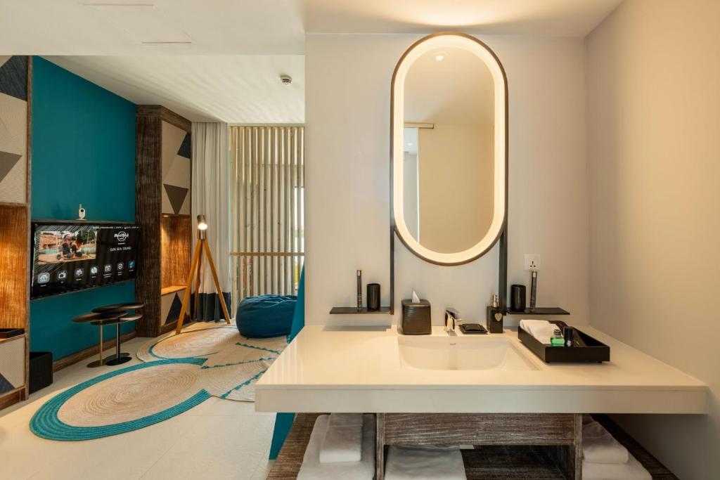 40% Off 09 Nights Hard Rock Hotel Maldives || Platinum Overwater Villa