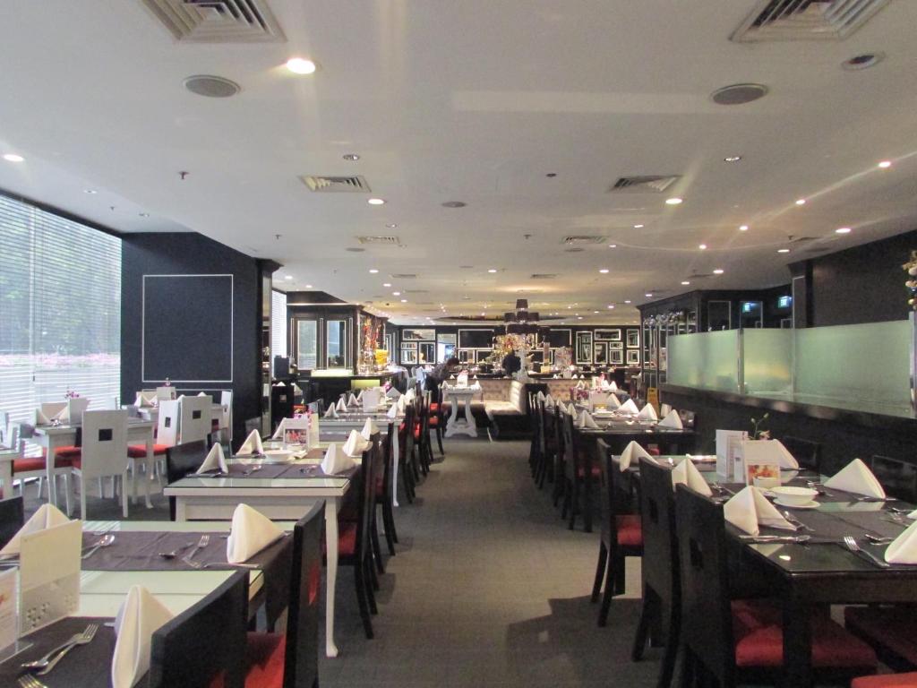 “10 Nights of Cultural Adventure in Kuala Lumpur, Singapore, and Bali”