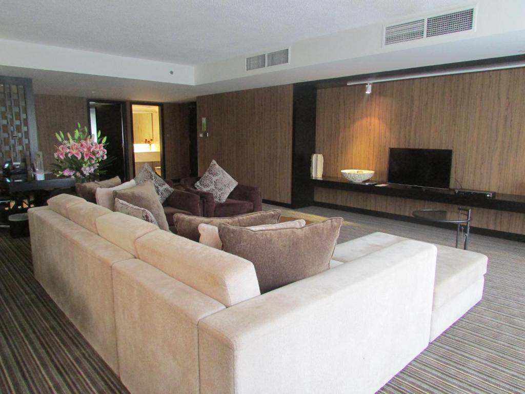 “10 Nights of Cultural Adventure in Kuala Lumpur, Singapore, and Bali”