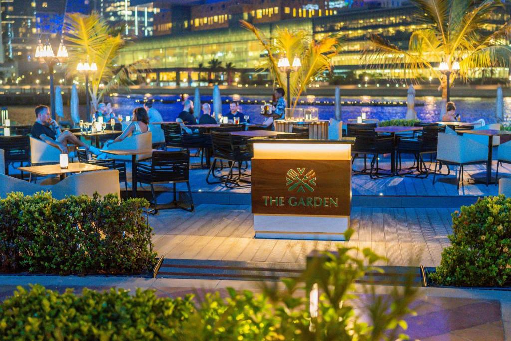 Experience 5 Nights of Luxury at F1 Abu Dhabi Prix