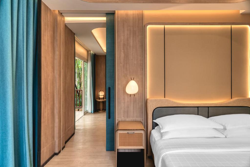 Long 21 Nights of Opulence in Beyond Khao Lak, Centara Kata Phuket & Dusit Thani Krabi w/flights & transfers