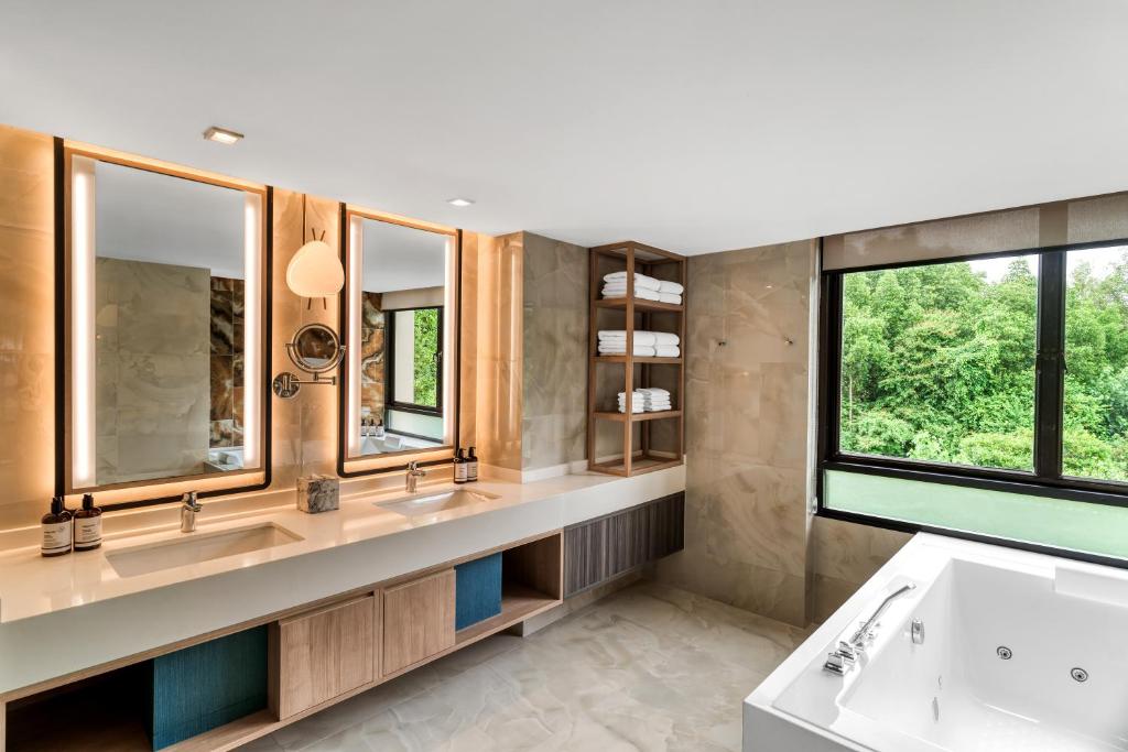 Long 21 Nights of Opulence in Beyond Khao Lak, Centara Kata Phuket & Dusit Thani Krabi w/flights & transfers