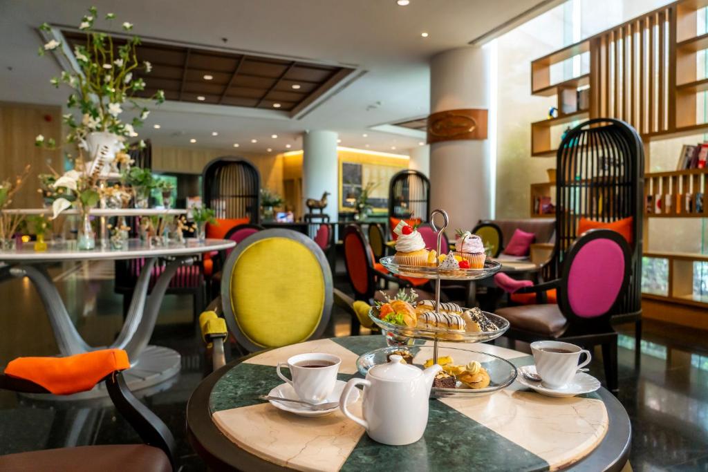 “09 Nights Splendid Holiday offer to experience Bangkok City Vibes and Phuket Beach Bliss”