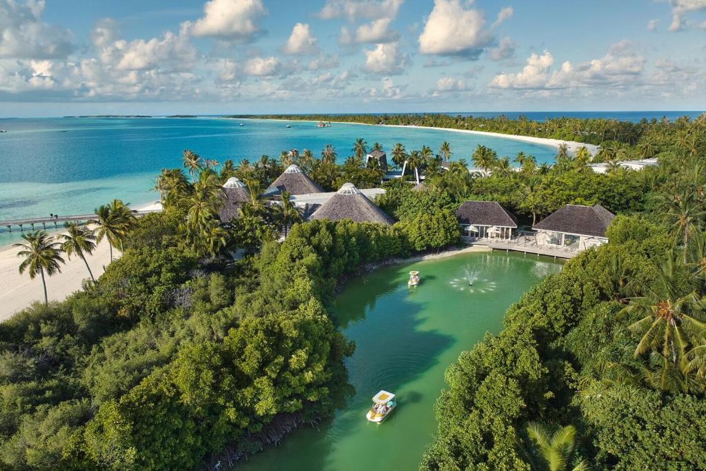 THE ULTIMATE MALDIVES FAMILY HOLIDAY 7 Nights in 5★ Kandima Maldives FROM ONLY £5,799 PER FAMILY