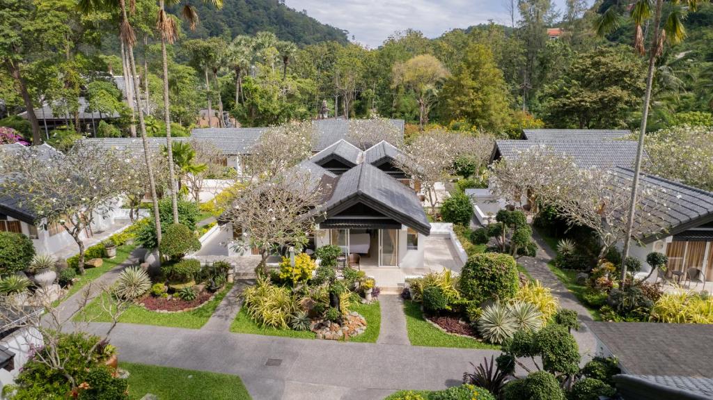 11 Nights Holiday at Dubai, Phuket and Krabi with Breakfast, Starting from £1499 pp