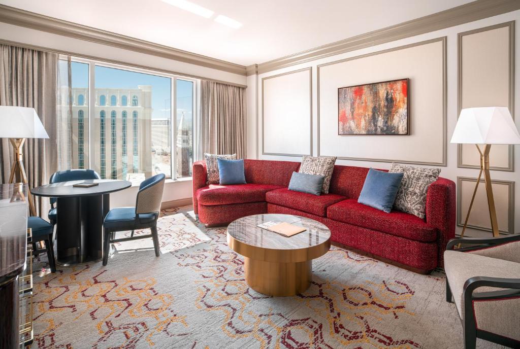 Double Destination Holiday Deal || Cancun + Las Vegas