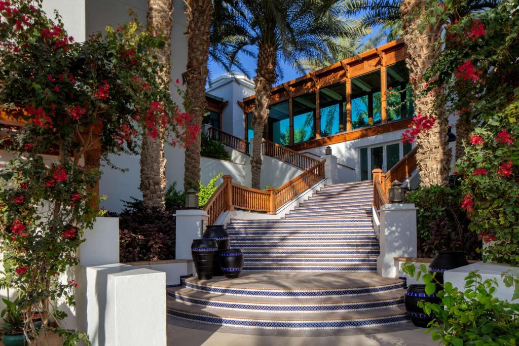 11 Nights Holiday at Dubai, Phuket and Krabi with Breakfast, Starting from £1499 pp