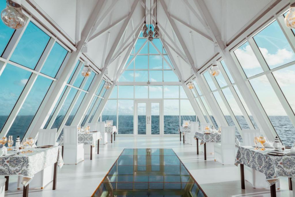 Complimentary Upgrade to Luxury Beach Villa with Private Pool 7 Nights All Inclusive Dine around