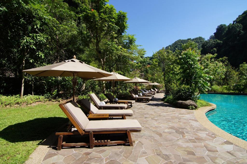 10 NIGHTS. 4 WORLDS. Kuala Lumpur → Cameron Highlands → Banjaran → Penang. price starting from £1,350PP