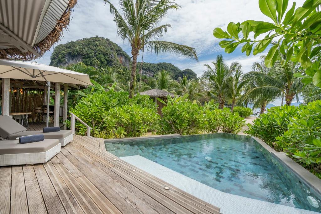 12 NIghts Holiday Deal at Koh Yao, Krabi & Bangkok with Breakfast