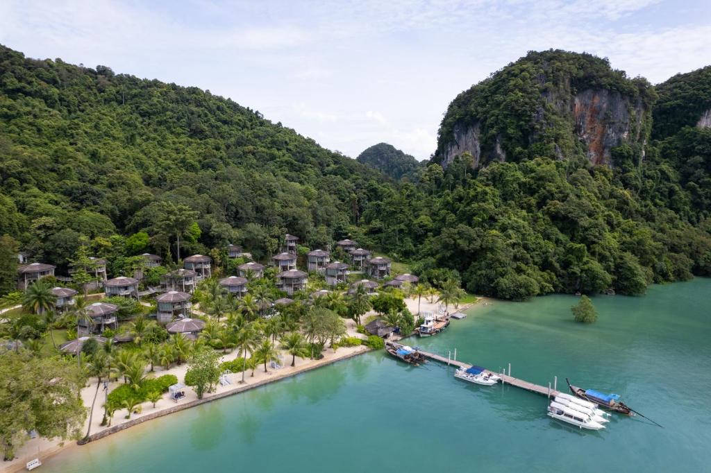 12 NIghts Holiday Deal at Koh Yao, Krabi & Bangkok with Breakfast