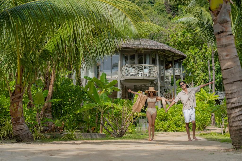 12 NIghts Holiday Deal at Koh Yao, Krabi & Bangkok with Breakfast