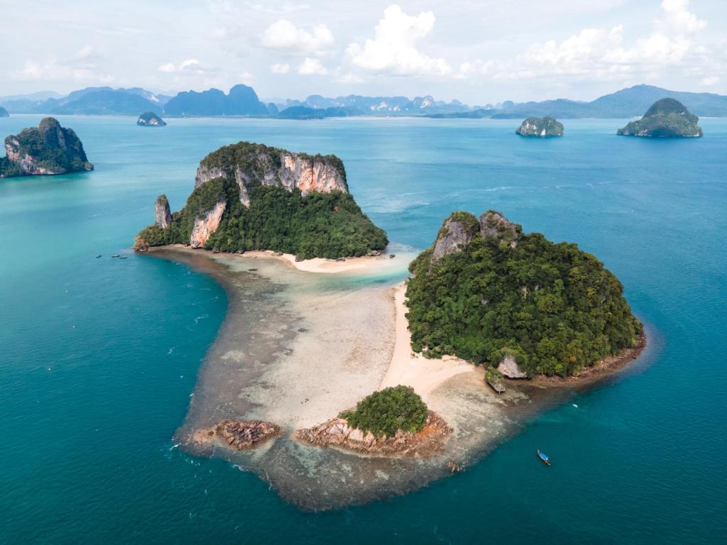 12 NIghts Holiday Deal at Koh Yao, Krabi & Bangkok with Breakfast