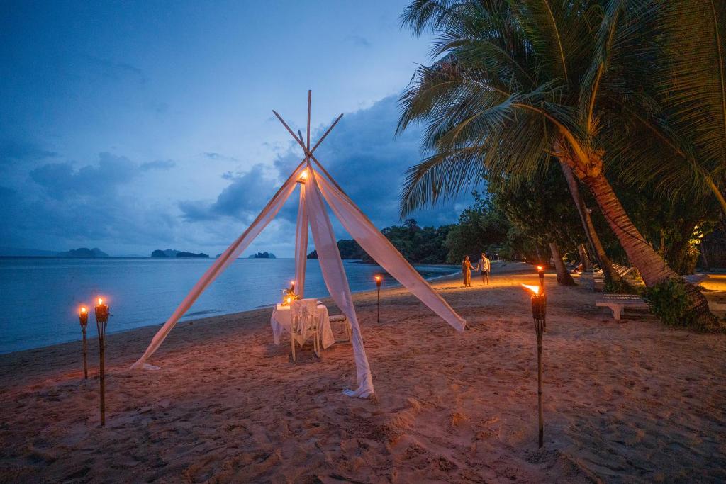 12 NIghts Holiday Deal at Koh Yao, Krabi & Bangkok with Breakfast