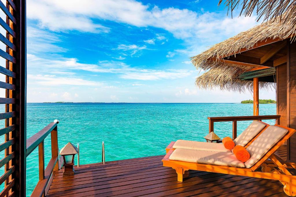 5 Nights Holiday Break at the Mystic Sheraton Maldives Resort