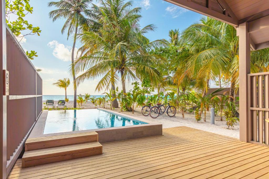 Luxury Dual Destination: 03 Nights in Hilton Dubai the Walk & 07 Nights Meeru Island Maldives with All Inclusive Plus