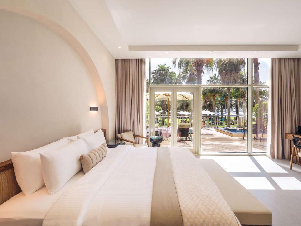 7 Nights The Palm Island Dubai All-Inclusive