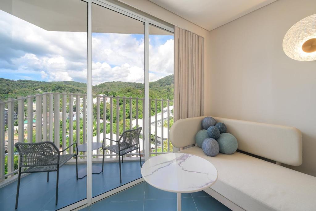 12-Night Multi-Center Thailand Escape! covering Bangkok, Koh Samui & Phuket! price starting from £1,299/PP