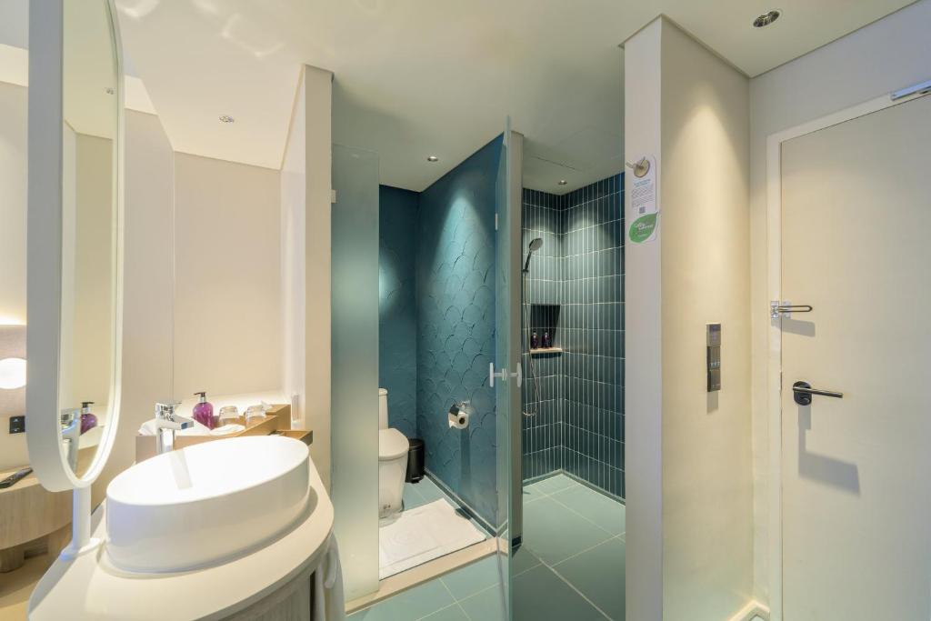 12-Night Multi-Center Thailand Escape! covering Bangkok, Koh Samui & Phuket! price starting from £1,299/PP