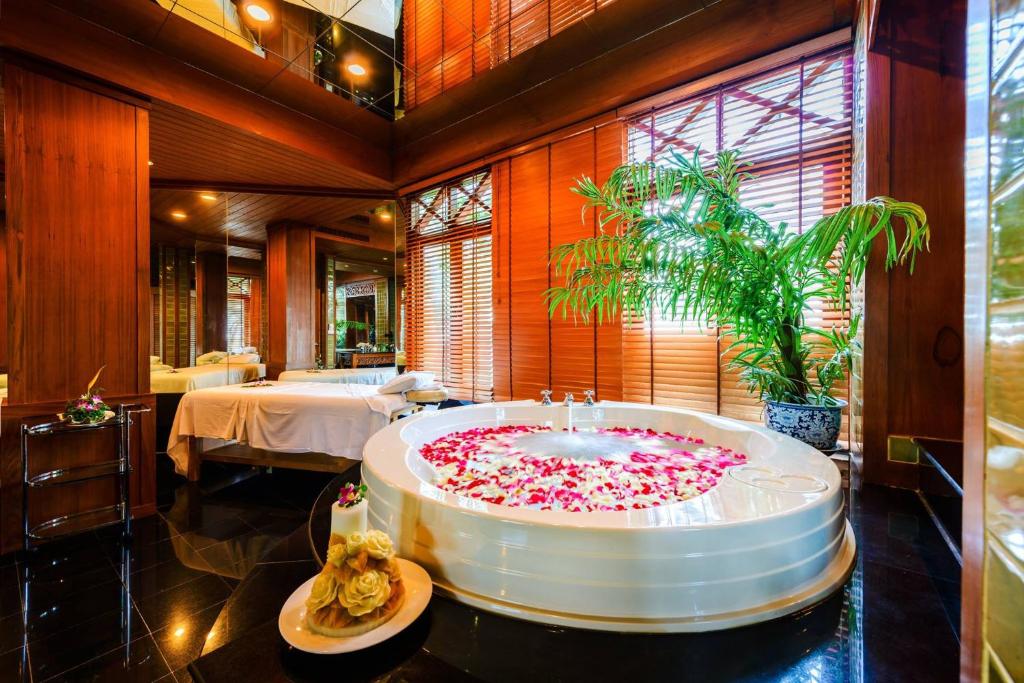 3 Destinations. 12 Nights. 1 Unmissable Price. Starting from £1,199pp