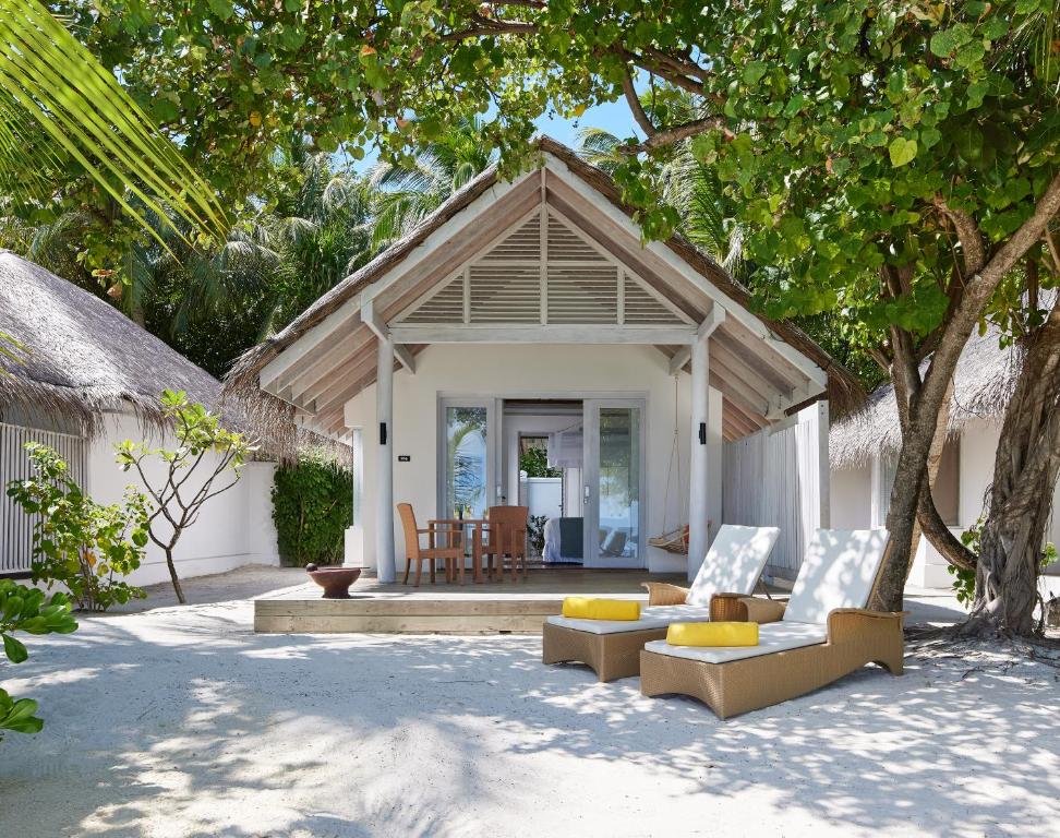 Unbox the ultimate Maldives experience – All Inclusive 07 Nights in a Water Villa at NH Collection Maldives Havodda Resort, w/flights & transfers, just £2999pp