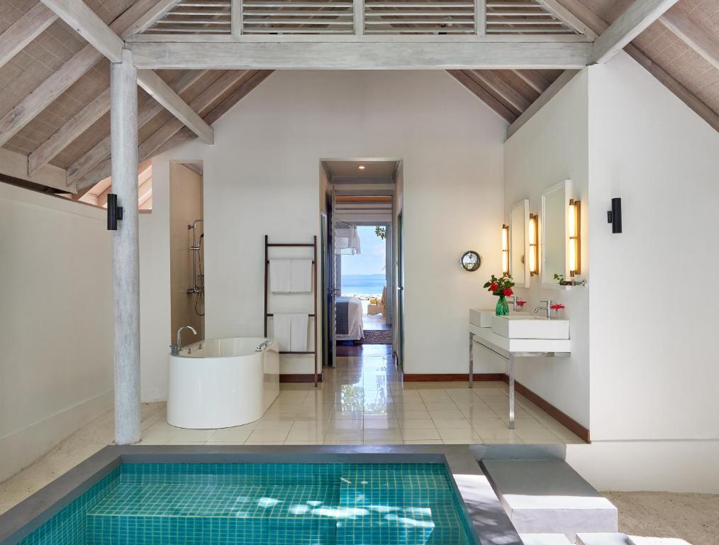 Unbox the ultimate Maldives experience – All Inclusive 07 Nights in a Water Villa at NH Collection Maldives Havodda Resort, w/flights & transfers, just £2999pp