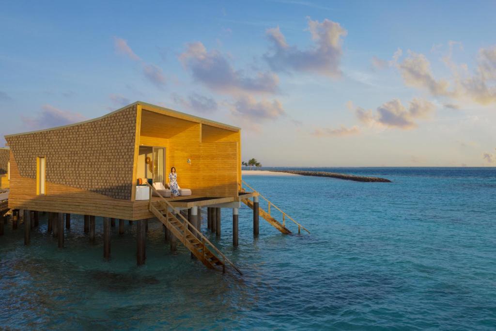 MALDIVES SUNSET OVERWATER POOL VILLA — FOR THE WHOLE FAMILY! 7 NIGHTS • 2 ADULTS + 2 KIDS • ALL-INCLUSIVE MAY 2027 FROM £6,999 PER FAMILY