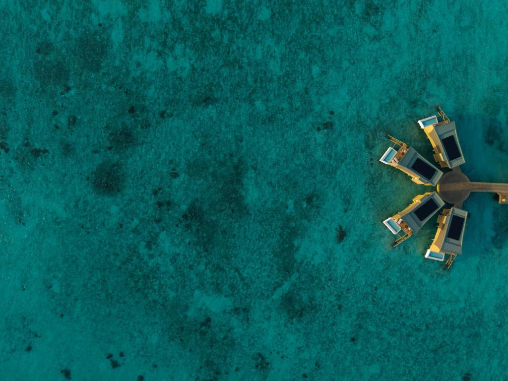 MALDIVES SUNSET OVERWATER POOL VILLA — FOR THE WHOLE FAMILY! 7 NIGHTS • 2 ADULTS + 2 KIDS • ALL-INCLUSIVE MAY 2027 FROM £6,999 PER FAMILY