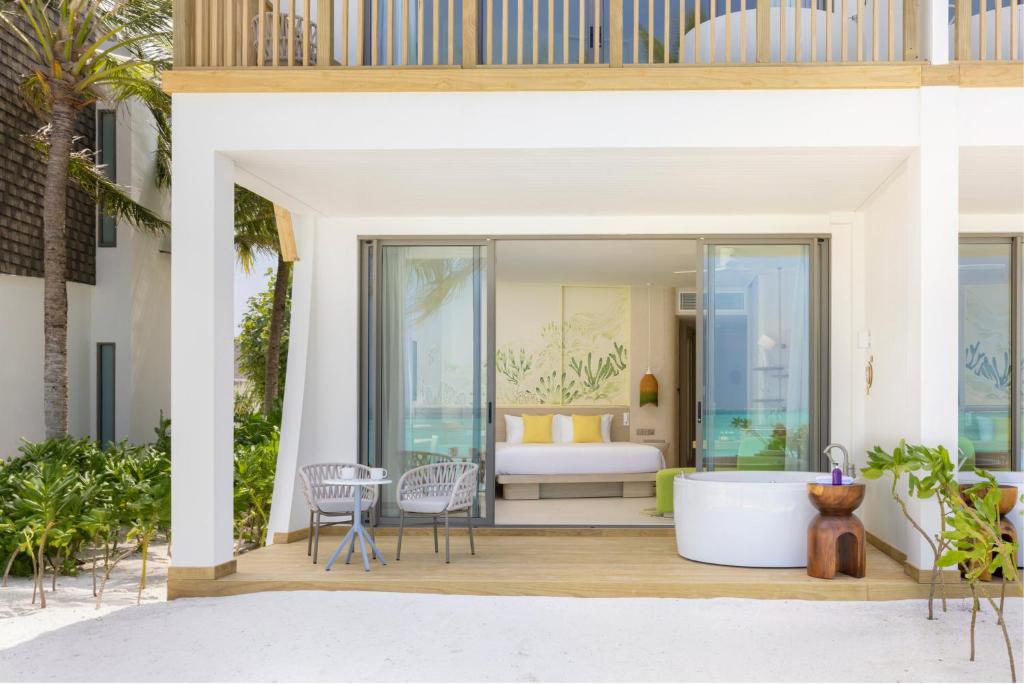 MALDIVES SUNSET OVERWATER POOL VILLA — FOR THE WHOLE FAMILY! 7 NIGHTS • 2 ADULTS + 2 KIDS • ALL-INCLUSIVE MAY 2027 FROM £6,999 PER FAMILY
