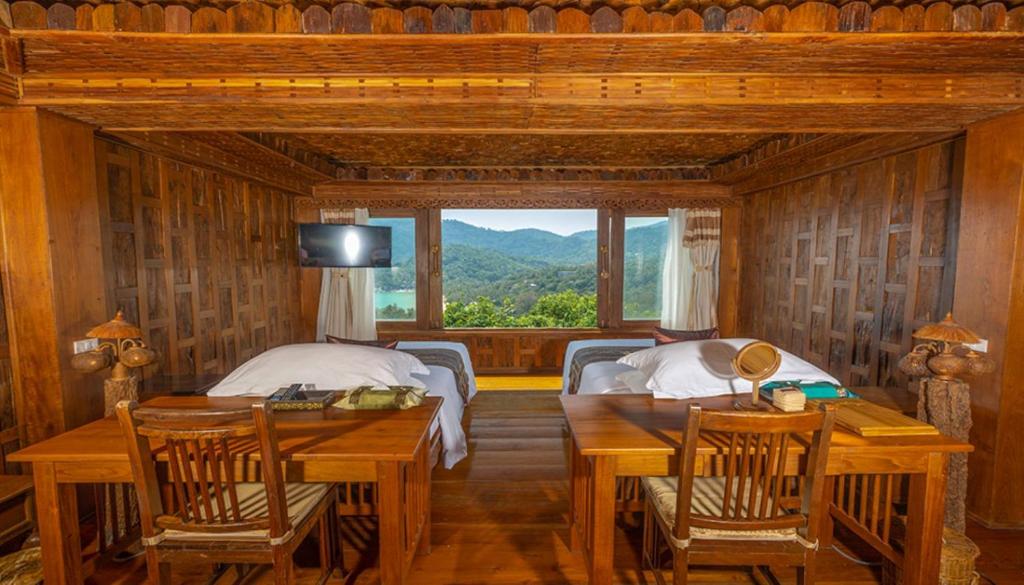 10 Nights Escape to Paradise: Unforgetable Full Moon Party Getaway in Koh Samui & Koh Phangan! For just £1,399pp!