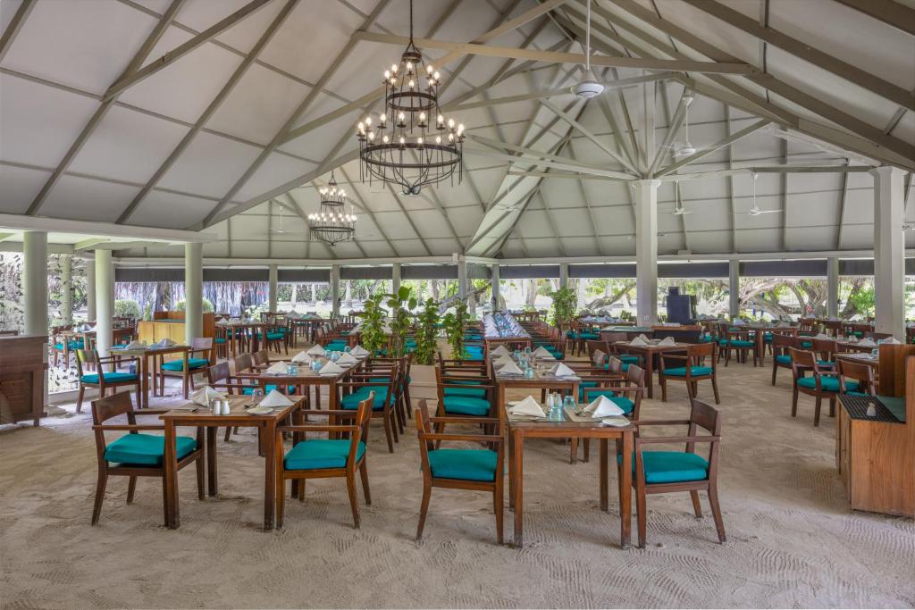 Dream Maldives Getaway: 7 Nights Adaaran Select Hudhuranfushi All Inclusive Premium Combined Return Speedboat Transfer included Price starting from £1,599pp