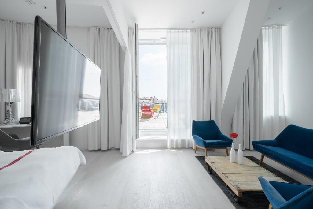 10 Nights Berlin → Prague → Vienna → Budapest price starting from £699pp!