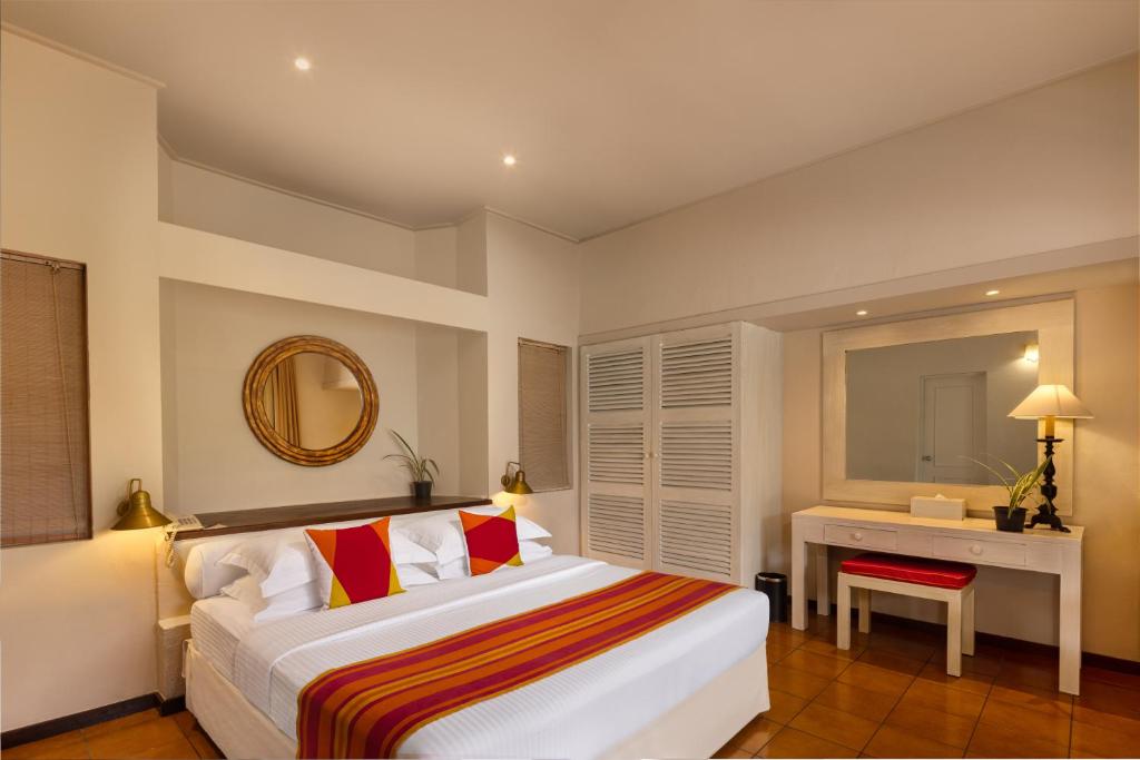 “Experience the Best of Both Worlds: 10 Nights in Abu Dhabi and the Maldives”