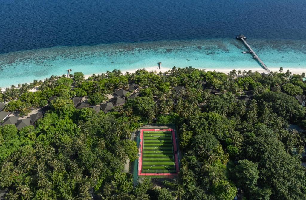 10 Nights Multi-Center holiday break at the Marvelous Maldives & Scintillating Singapore Starting from £1799 pp