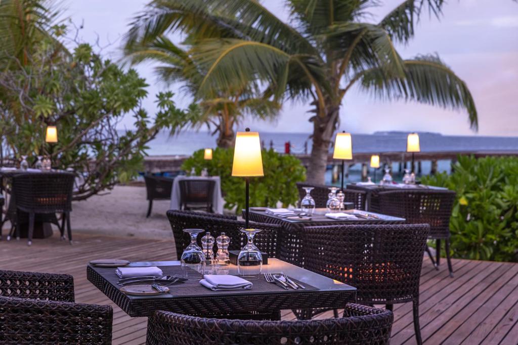 10 Nights Multi-Center holiday break at the Marvelous Maldives & Scintillating Singapore Starting from £1799 pp