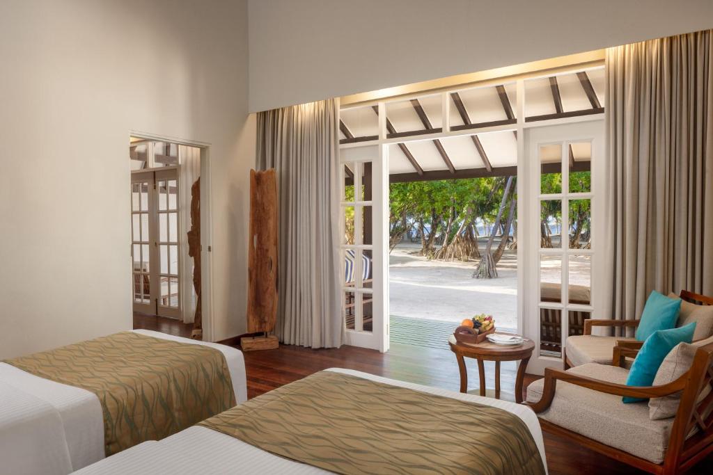 10 Nights Multi-Center holiday break at the Marvelous Maldives & Scintillating Singapore Starting from £1799 pp