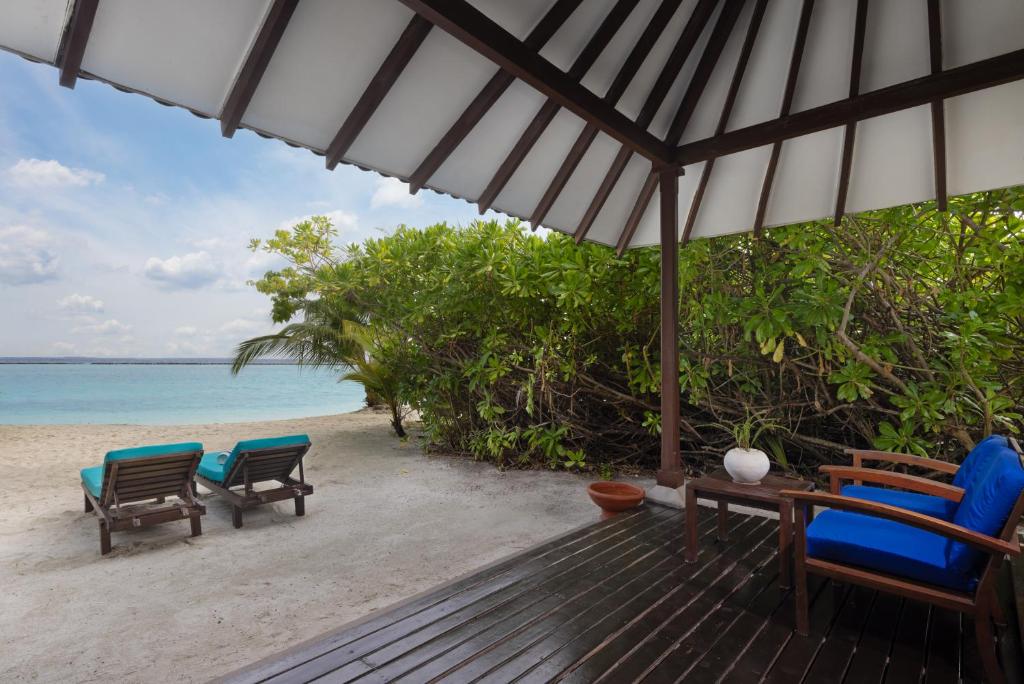 10 Nights Multi-Center holiday break at the Marvelous Maldives & Scintillating Singapore Starting from £1799 pp