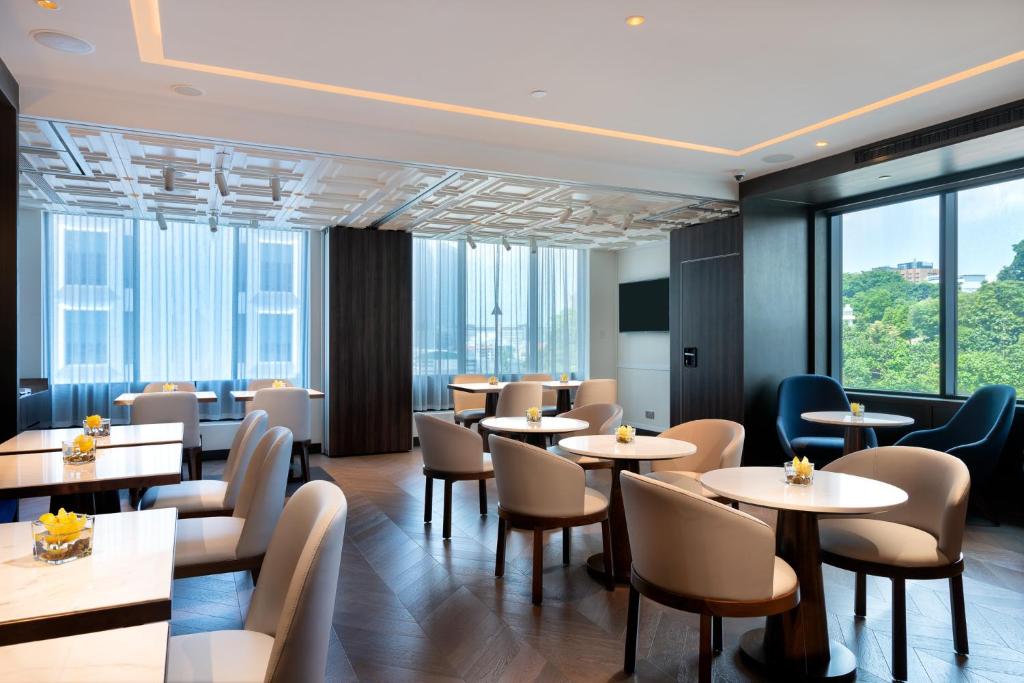 Triple Destination Holiday Deal || Dubai + Bali + Singapore