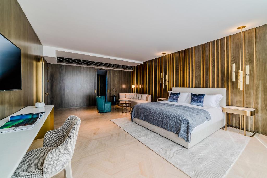 03 Nights Holiday at Five Palm Jumeirah with Half Board