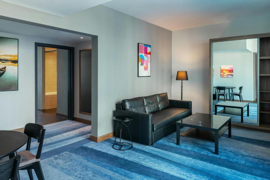 14 Nights Multi-Center Holiday Deal to the Stunning Sites & Beaches of Dubai, Bangkok, Singapore & Bali, to experience the luxury starting from £1469 pp