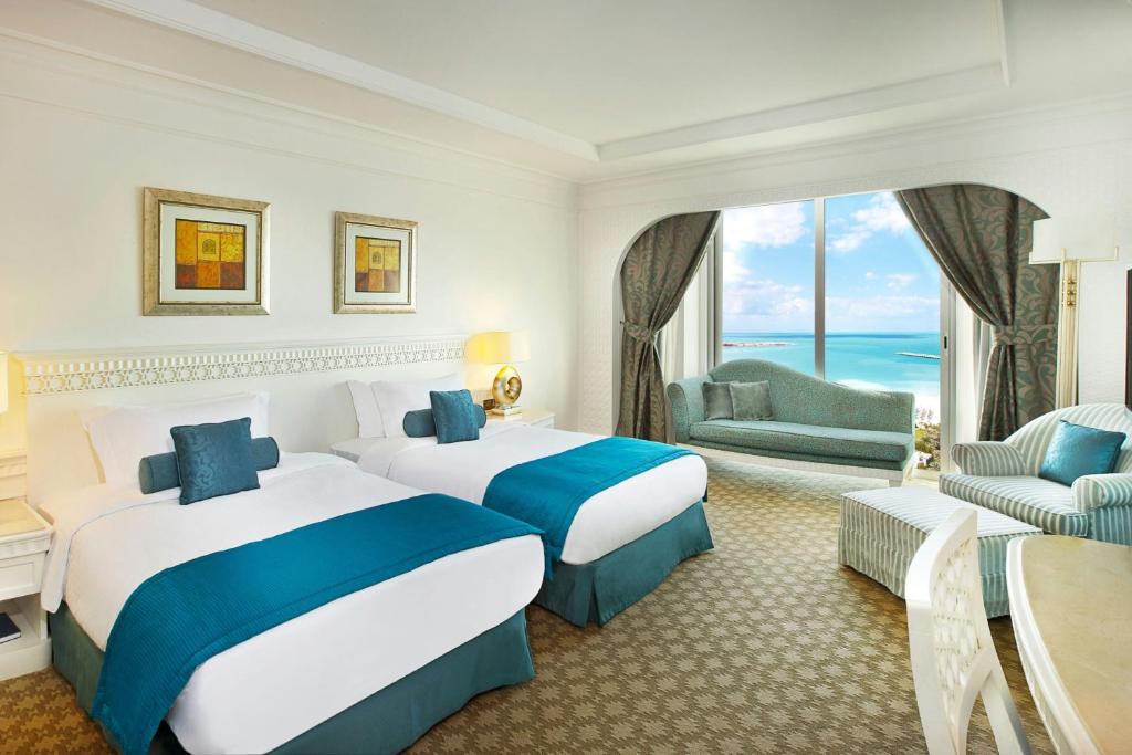 10 Nights of Ultimate Luxury: Dubai & Maldives Getaway! Price starting from £ 2,249/pp