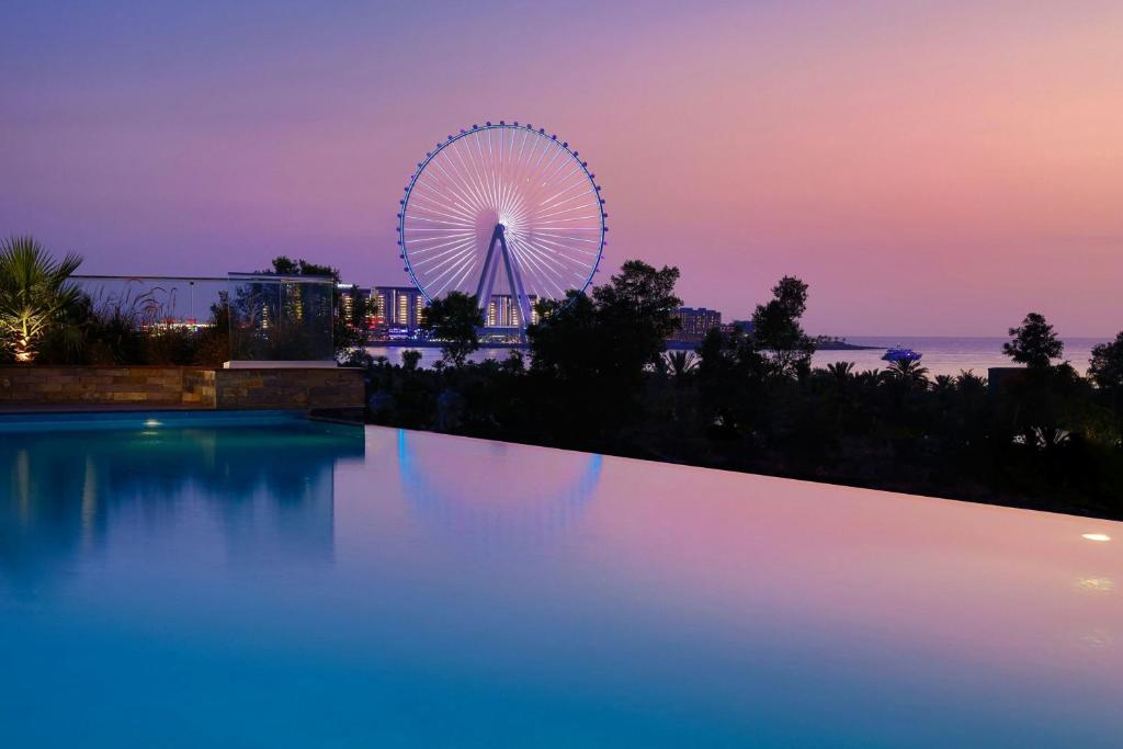 10 Nights of Ultimate Luxury: Dubai & Maldives Getaway! Price starting from £ 2,249/pp