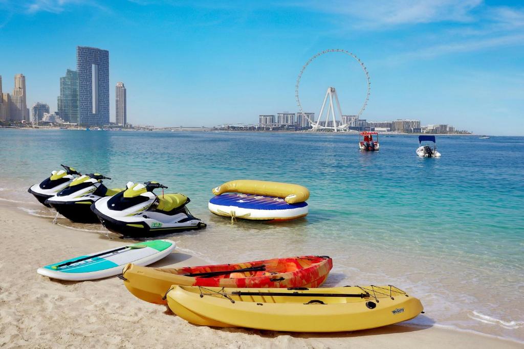 10 Nights of Ultimate Luxury: Dubai & Maldives Getaway! Price starting from £ 2,249/pp