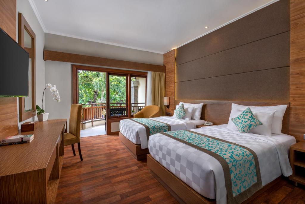 09 Nights of 3 Capitals. 1 Epic Holiday. Just £849pp