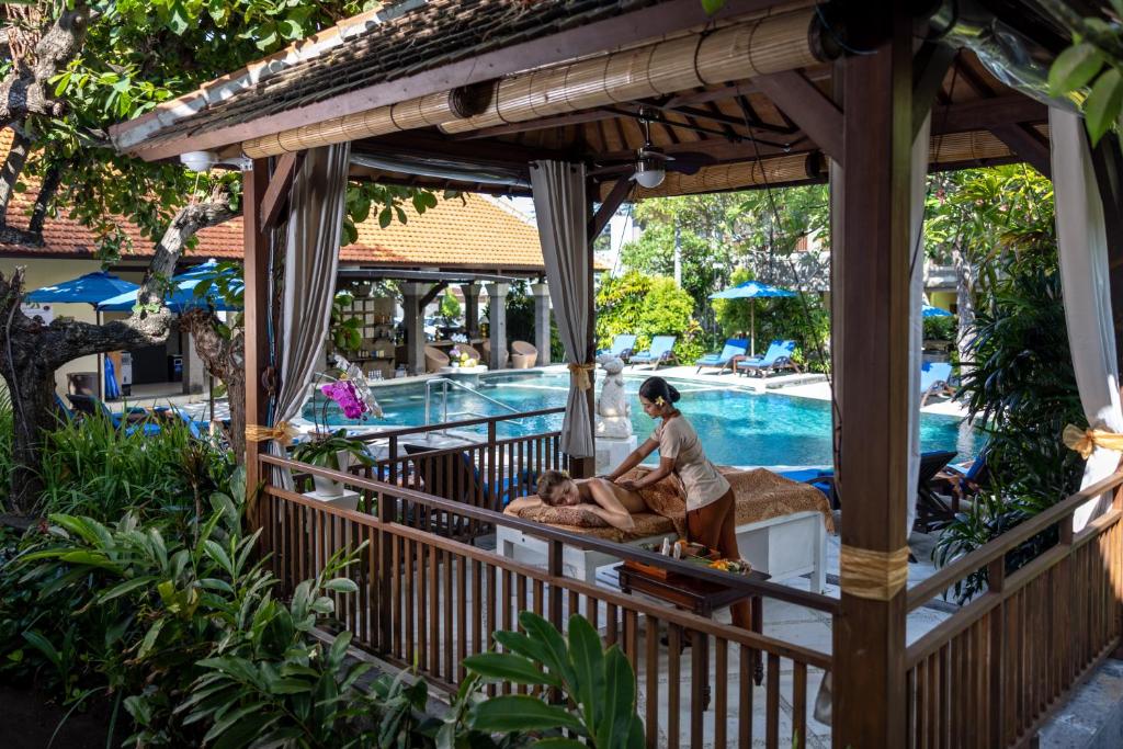 09 Nights of 3 Capitals. 1 Epic Holiday. Just £849pp