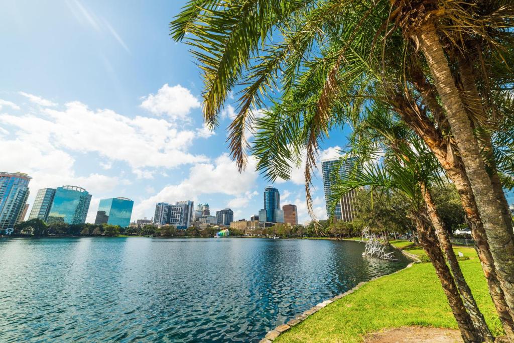 Twin Center Holiday Deal Orlando + Cancun10 Nights from £1,279