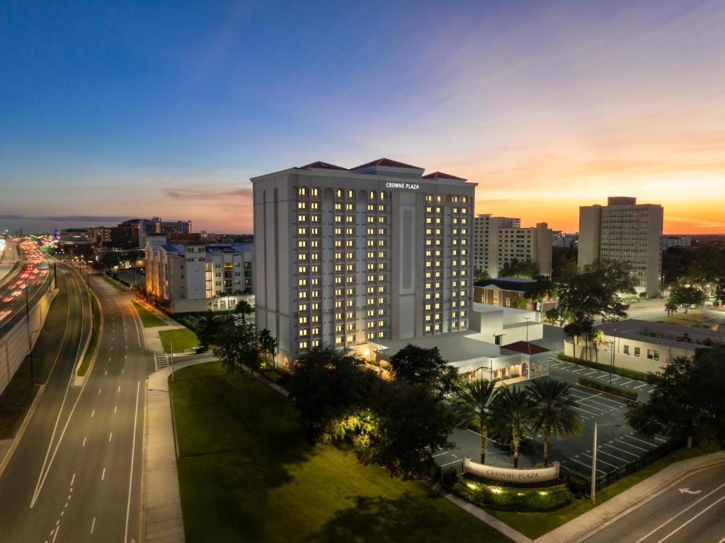 Twin Center Holiday Deal Orlando + Cancun10 Nights from £1,279