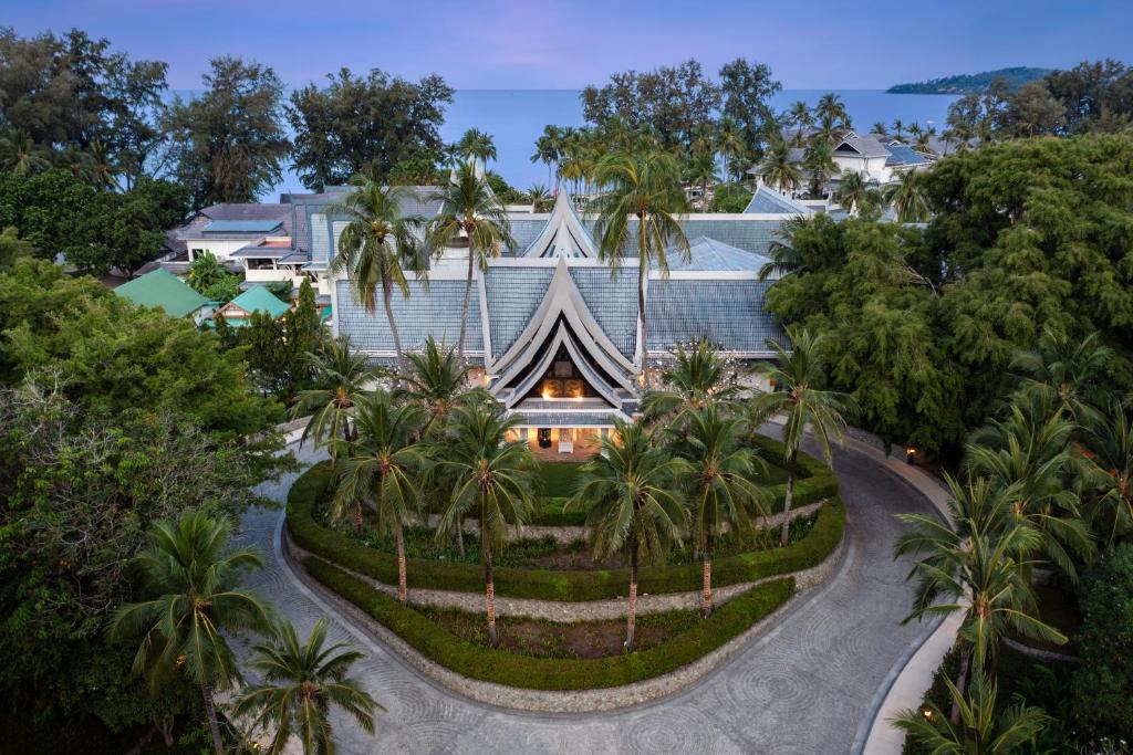 14 Nights Triple Destination Holidays Deal Starting from £ 1,399 pp
