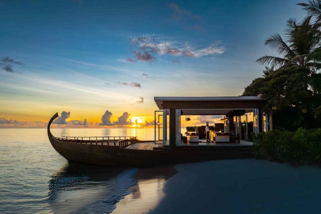 10 Nights Holiday at Ozen Reserve Bolifushi & Dukes the Palm with Half Board