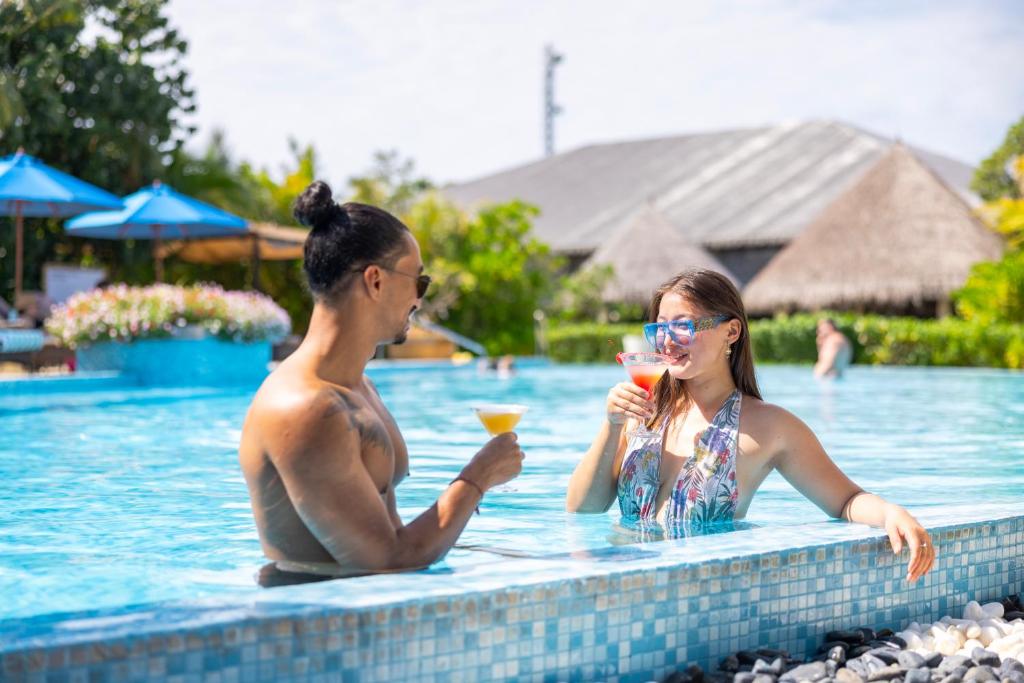 Exclusive 07 Nights You & Me Cocoon Maldives at Aqua Suite with Slide w/flight Transfers,